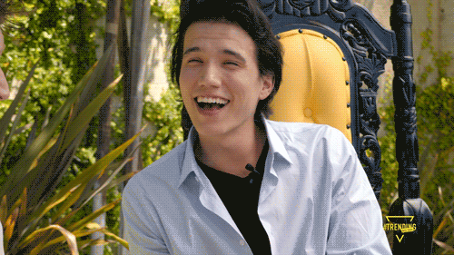 react lol GIF