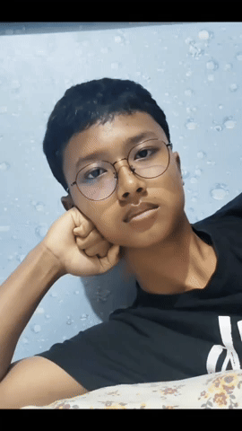 Phade09 mizo stpaulshss class12a25-26 staringatthescreen GIF