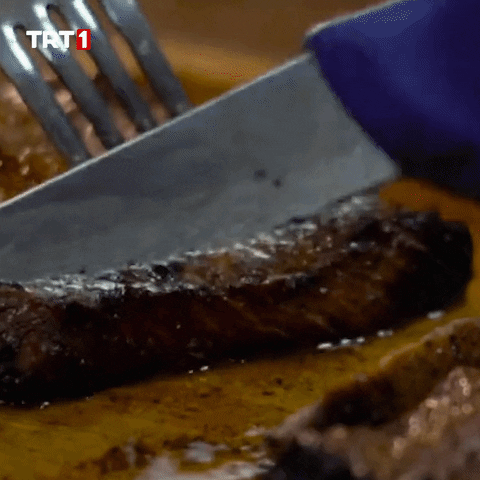 Hungry Chicken GIF by TRT