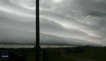Shelf Cloud Looms Over Clinton County, Missouri
