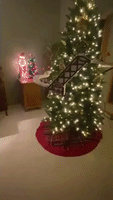 Vintage Santa's Ski Slope Christmas Tree Decoration Goes Viral