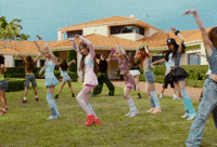 Era Sui GIF by KiiiKiii