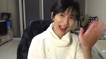 papi jiang vlogger GIF