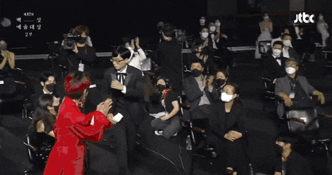 djisnfefw giphyupload GIF