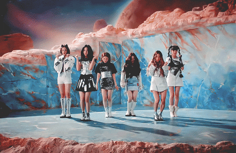 kpoopshiz giphyupload GIF