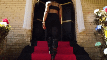 QueenNandi queen throne stairs red carpet GIF
