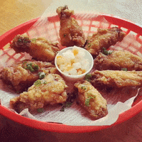 eatmogo wings kfc nomnomnom eatmogo GIF