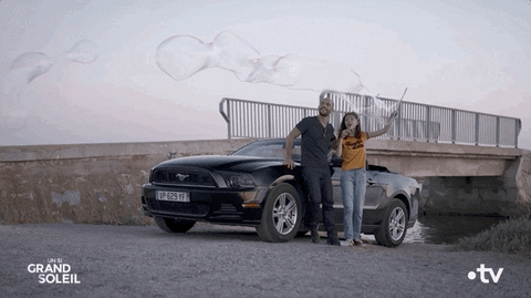 Family Enjoy GIF by Un si grand soleil