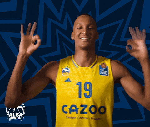 Basketball Louis GIF by ALBA BERLIN