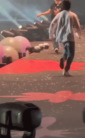 amirm348e6408bca442178701d7f9bf4a4967 giphyupload GIF