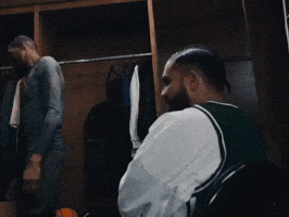 Turn Around Wtf GIF