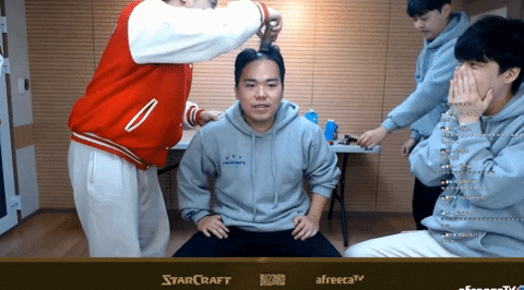 a0562ab096a24a46aad04ced9ce4af05 giphyupload GIF