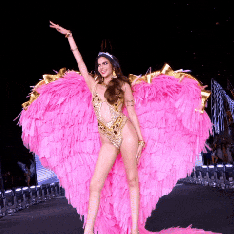 Fashion Show Rachel GIF