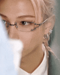 Lee Felix GIF