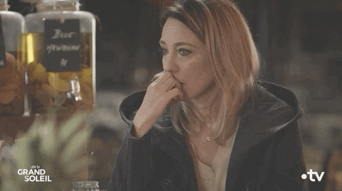 Eve GIF by Un si grand soleil
