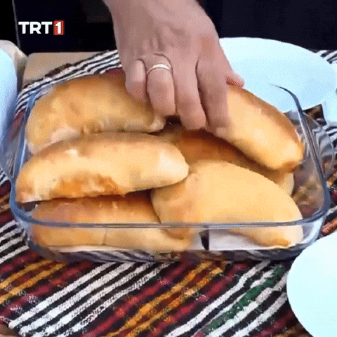 Breakfast Eat GIF by TRT