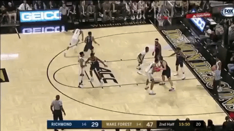 alley oop lob GIF