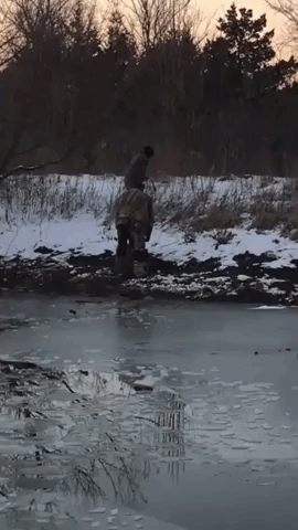 Oklahoma Father and Daughter Rescue Deer Stuck in Icy Pond in Heartwarming Video