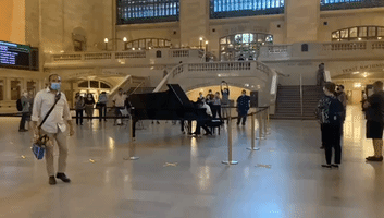 New York's Grand Central Station Welcomes Commuters Back With Classical Music