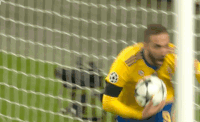 gonzalo higuain celebration GIF by JuventusFC