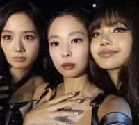 Live Performance Lisa GIF