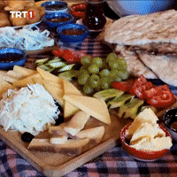 Hungry Breakfast GIF by TRT