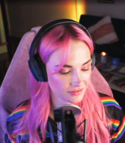 thesiridahl smile twitch streamer sneaky GIF