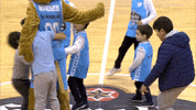 liga endesa dancing GIF by ACB