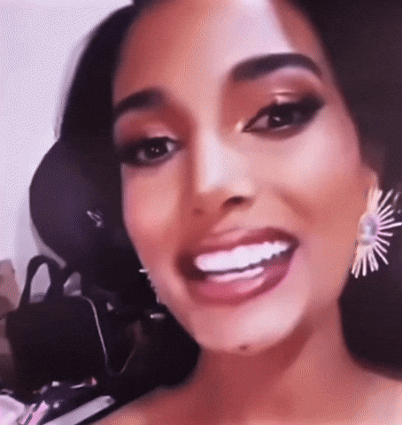 Celinee Santos GIF
