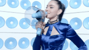 davika hoorne GIF