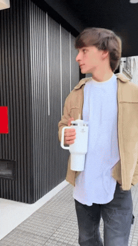 valengonzalez22 giphyupload GIF