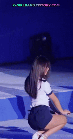 bbille giphygifmaker GIF