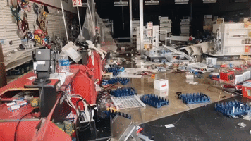 Minneapolis Stores Looted During Deadly Overnight Unrest