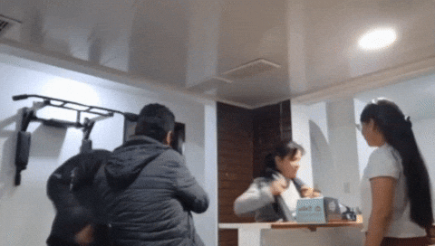 giphy.gif