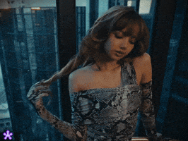 Lisa Blackpink GIF