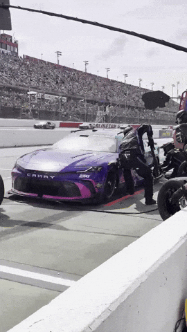Pit Stop Nascar GIF by 23XI Racing