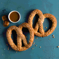 Pretzels Pretzellove GIF by Auntie Anne's