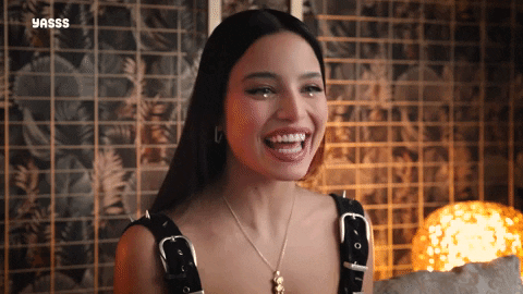 Beauty Smile GIF by Mediaset España