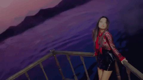 k-pop jennie GIF