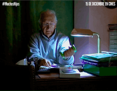 gustavo salmeron muchos hijos GIF