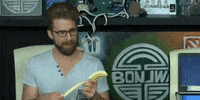 banana niklas GIF by Bonjwa