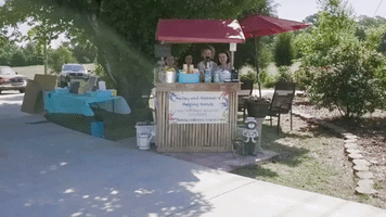 Students Sell Lemonade to Help Pay Off School District Lunch Debt
