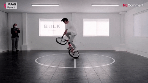 Image in a post titled 'what is fixed-gear freestyle? (and why track riders think it's stupid)' | giphy | fixed gear focus Image in a post titled 'what is fixed-gear freestyle? (and why track riders think it's stupid)' | giphy | fixed gear focus