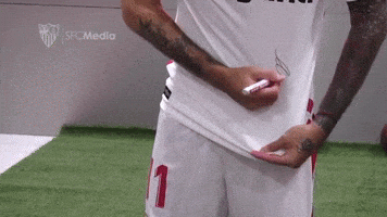 aleix vidal sign GIF by Sevilla Fútbol Club