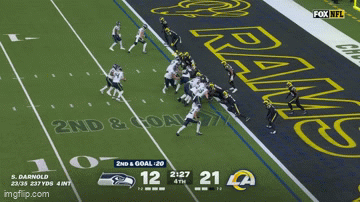 kingkaps7 giphyupload kingkaps7 seahawks kenneth walkeriii td GIF