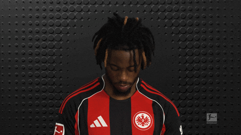 Look Up Eintracht Frankfurt GIF by Bundesliga