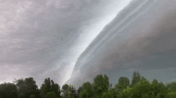Shelf Cloud Looms as Storms Threaten Northwest Ohio
