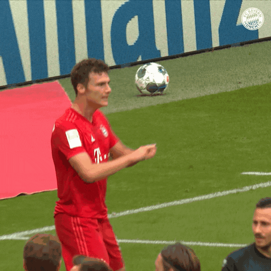 Happy Benjamin Pavard GIF by FC Bayern Munich