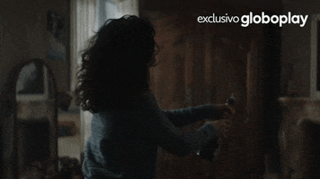 Killing Eve Champagne GIF by globoplay