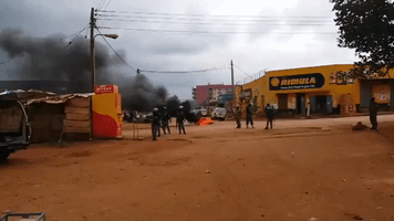 Jinja Protesters Set Fires Over Bobi Wine Arrest